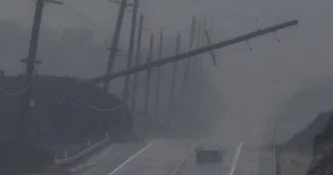 One dead after Hurricane Lala lashes Hawaii with 91mph winds