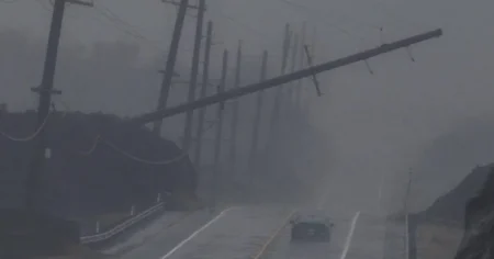 One dead after Hurricane Lala lashes Hawaii with 91mph winds