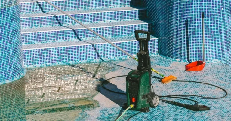 Car washes and private swimming pools could be banned to combat drought
