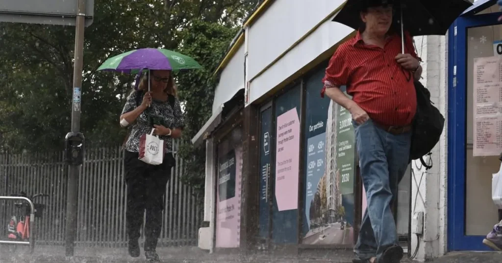 Met Office issues warning with travel disruptions expected ahead of ‘intense’ thunderstorms