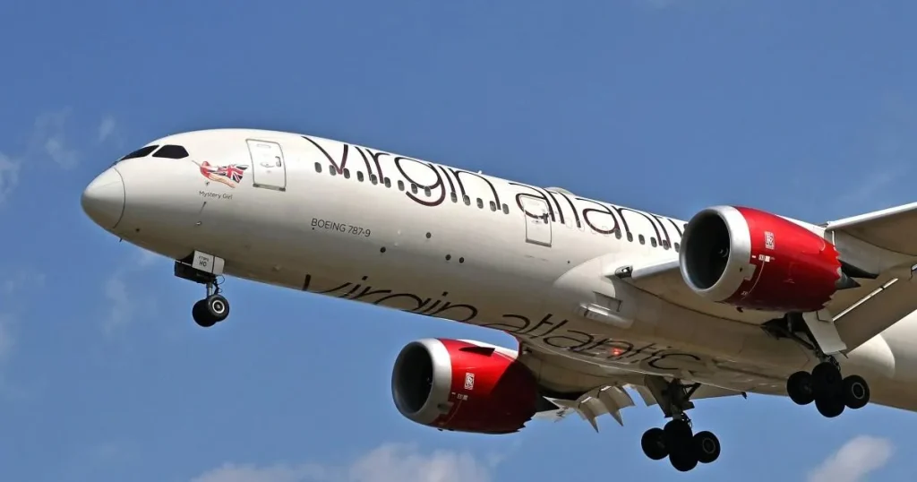 Drone flying at 5,000ft almost crashes into passenger plane near Heathrow