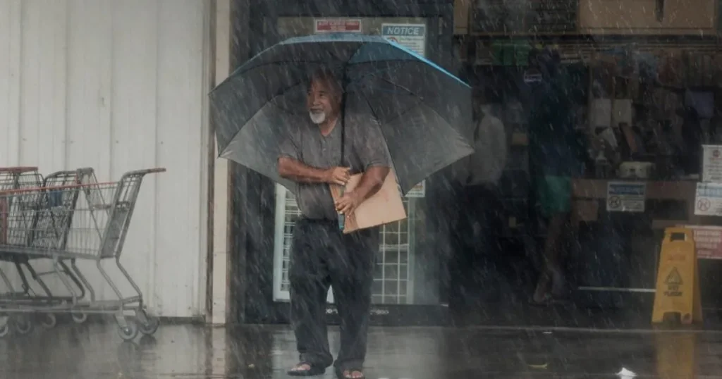 Warning over catastrophic and life-threatening flash flooding in Hawaii