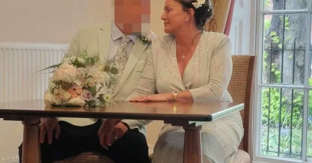‘Single’ benefits cheat caught after posting wedding photos on Facebook