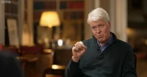 Body language expert reveals telltale hand gesture Earl Spencer used in bombshell interview