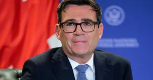 Andy Burnham still has work to do to charm ‘Alpha’ Trump, body language expert reveals