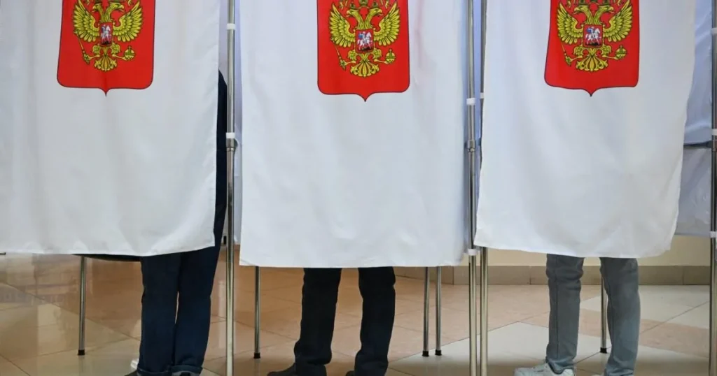 Man jailed for writing ‘Putin is a d***head’ on ballot paper