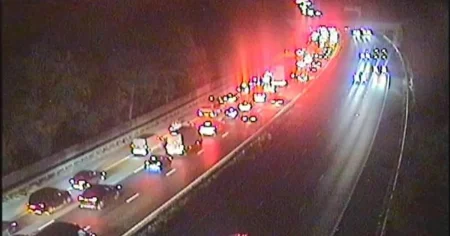 London motorway closed after crash causing 60-minute delays