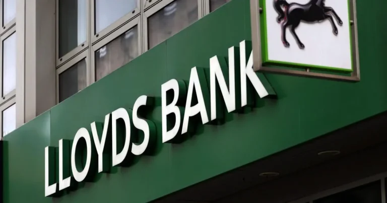Full list of Lloyds and Halifax banks shutting with 250 closures planned