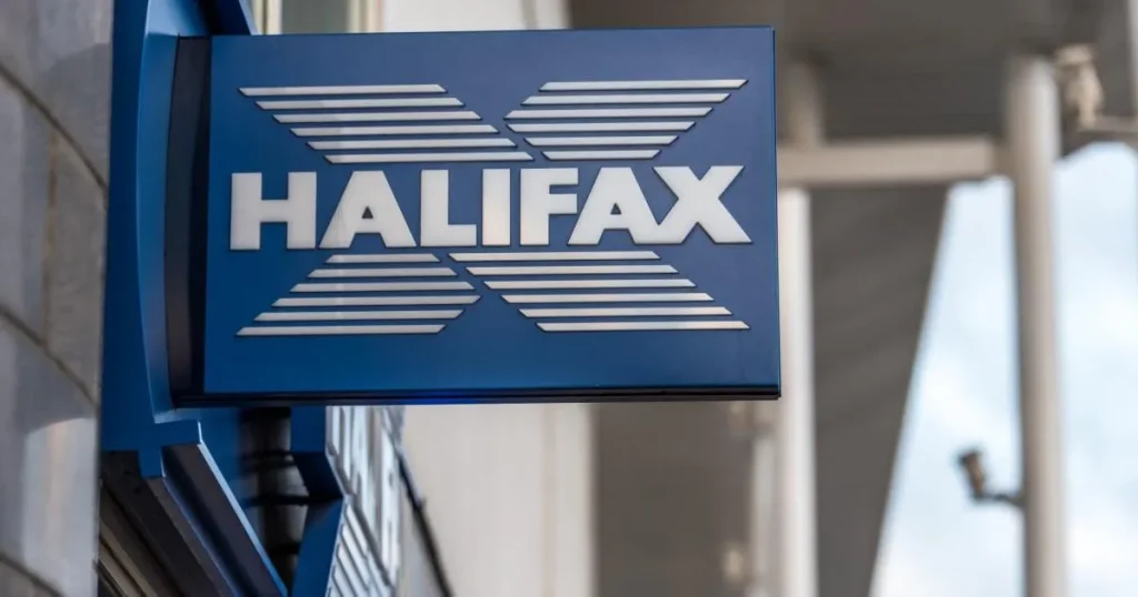 Major bank closes app as customers have until today to switch before service closes