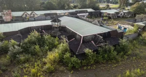 Crumbling theme park left to rot now looks like a scene from the Last of Us