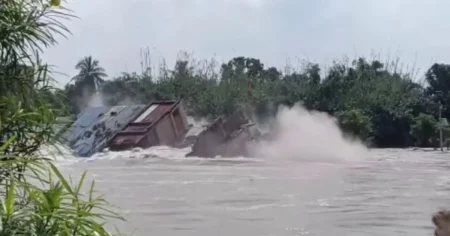 Man dies after relief package dropped from helicopter hits his head