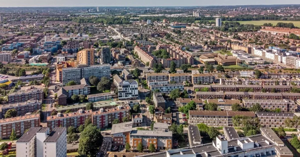 Huge power cut hits 32 London postcodes – see full list