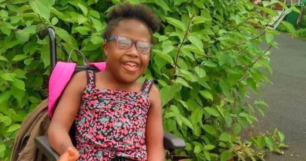 Care nurse ‘accidentally’ switched off schoolgirl’s life support before she died
