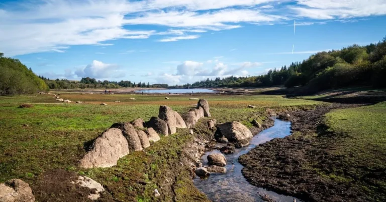 Reservoir dries up revealing impressive prehistoric villages