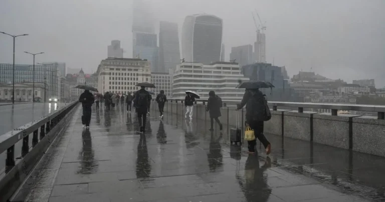 Map shows parts of the UK where ‘severe’ Storm Austen weather warnings have been issued
