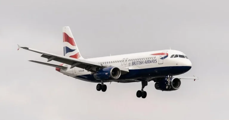 BA plane narrowly misses drone ‘the size of four toasters’ after Heathrow take-off