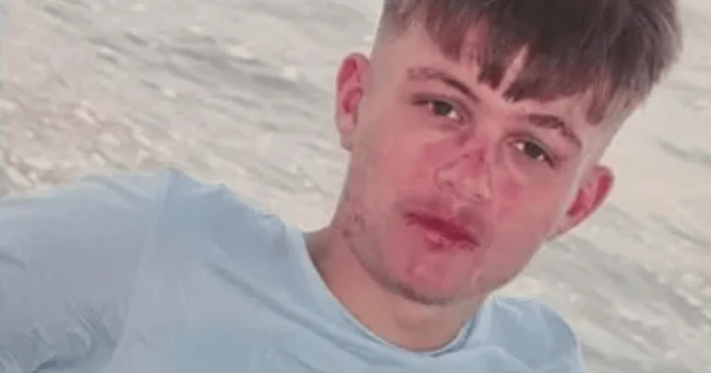 Wannabe gangster who stabbed boy to death over £20 drug debt jailed for life